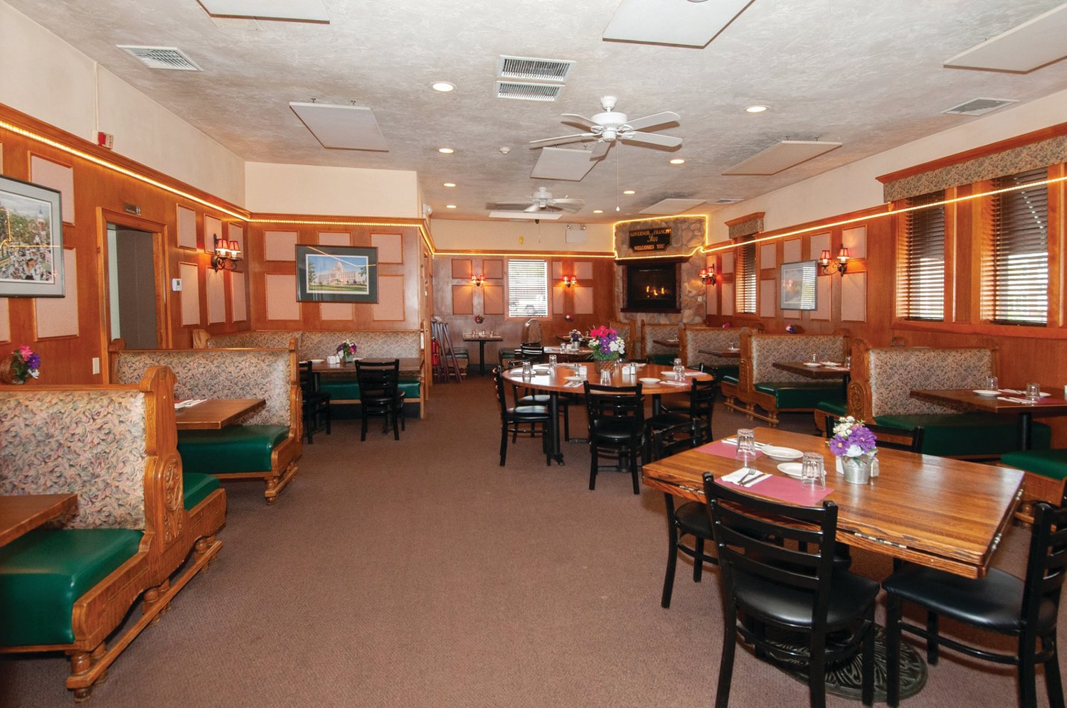 Governor Francis Inn is a popular family-owned restaurant in Warwick with a menu offering a wide variety dishes.
